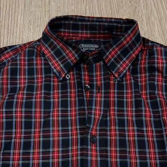 Consensus Size Medium Classic Red Plaid Men's Shirt - Picture 2 of 6